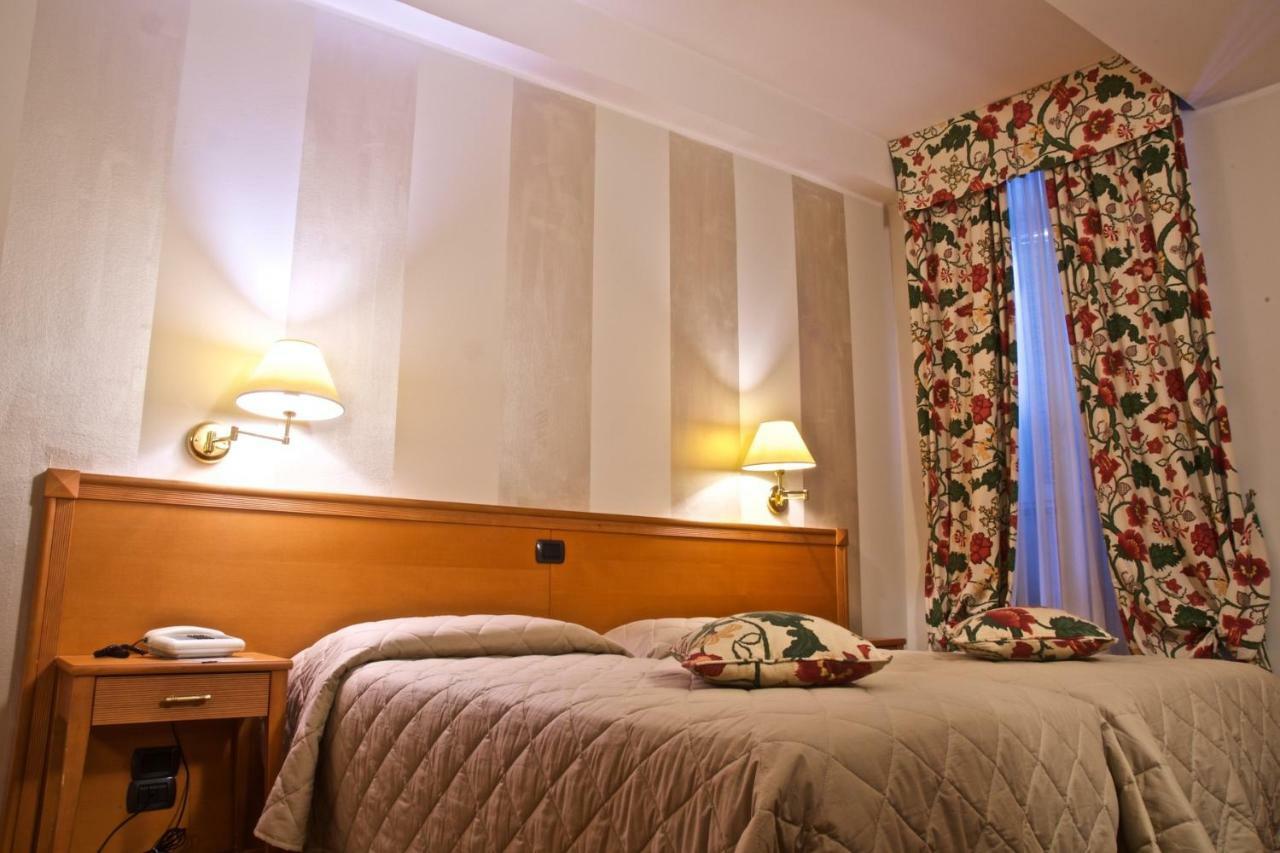 Triple Room,784436697:JPEG